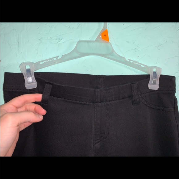 Black Capri Jeggings - Picture 4 of 8